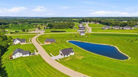 206 Westwood Circle Kalona IA 52247