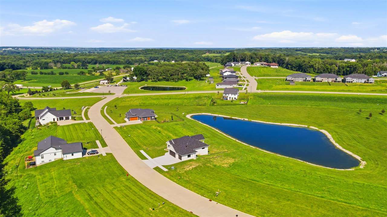 206 Westwood Circle Kalona IA 52247