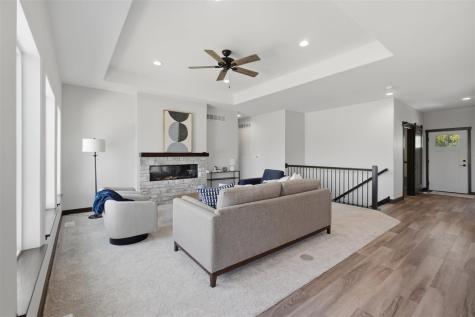 206 Westwood Circle Kalona IA 52247