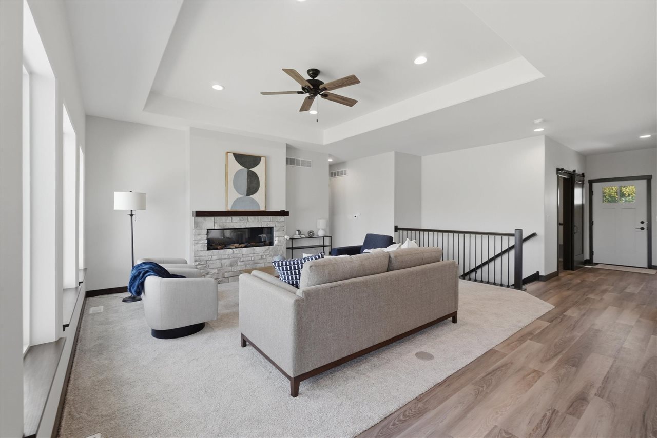 206 Westwood Circle Kalona IA 52247