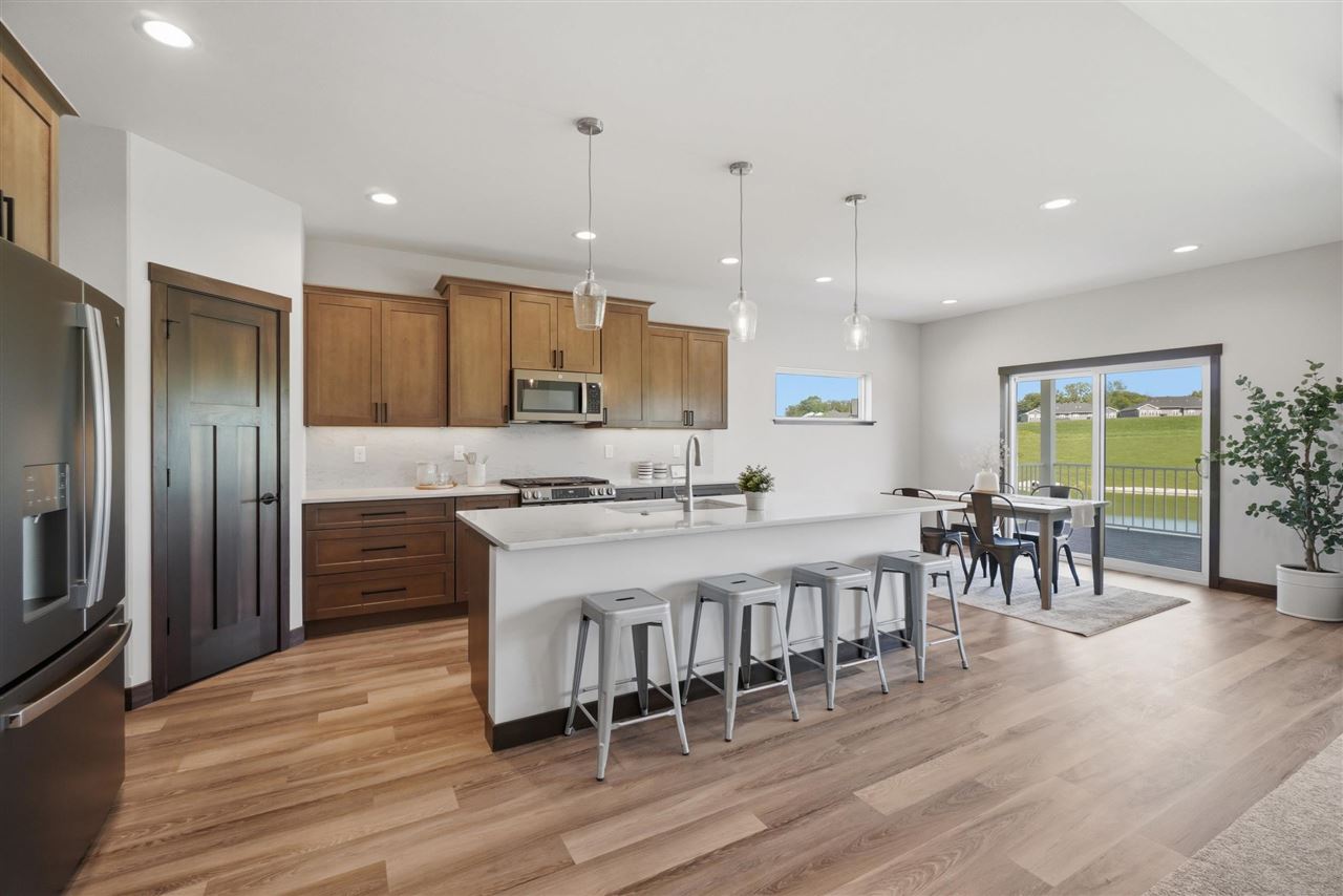 206 Westwood Circle Kalona IA 52247