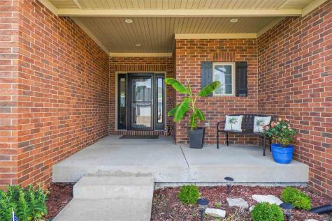 1740 Timber Wolf Drive North Liberty IA 52317