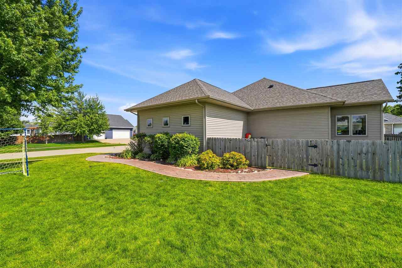 1740 Timber Wolf Drive North Liberty IA 52317