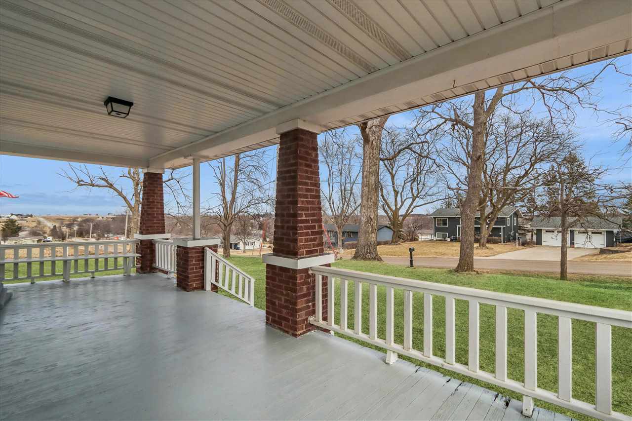 527 SW Swisher View Drive Swisher IA 52338