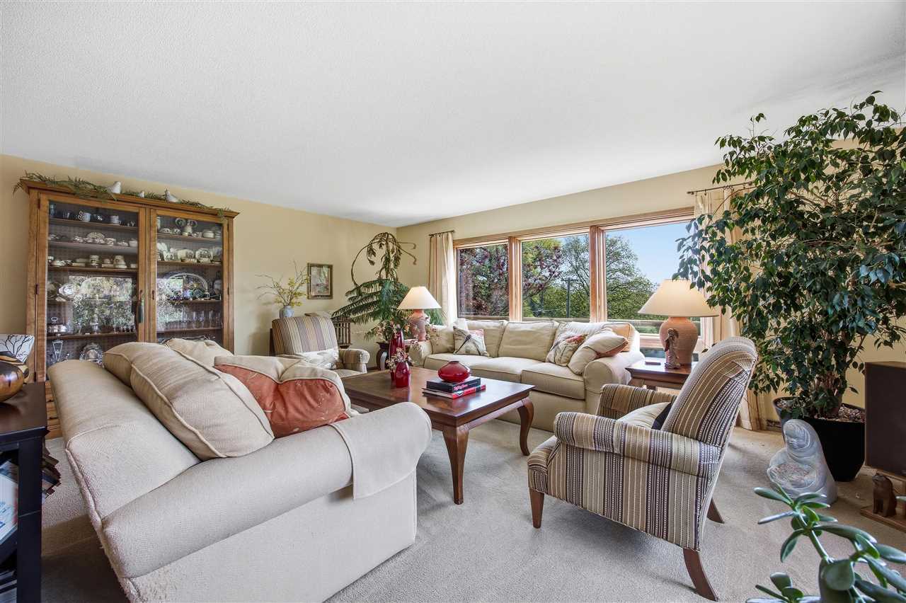 21 Fairview Knoll NE Iowa City IA 52240