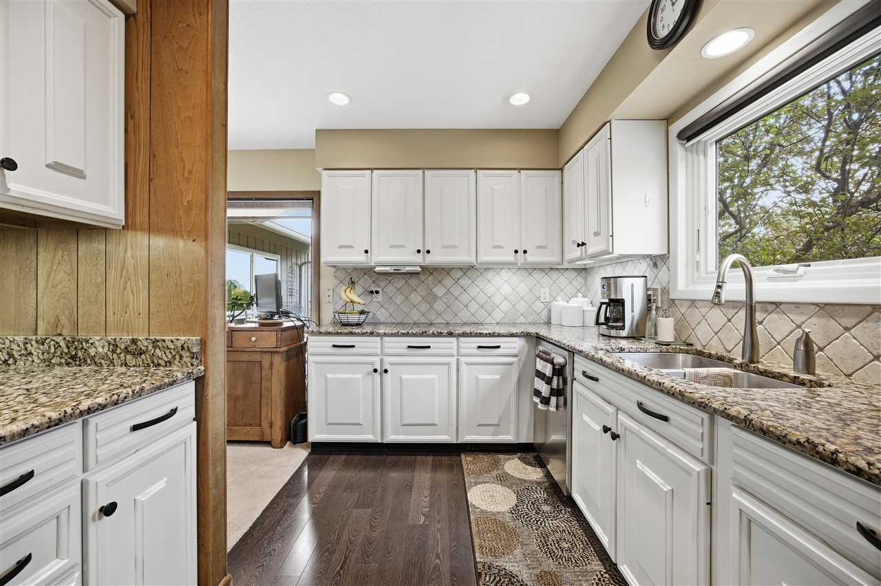 21 Fairview Knoll NE Iowa City IA 52240