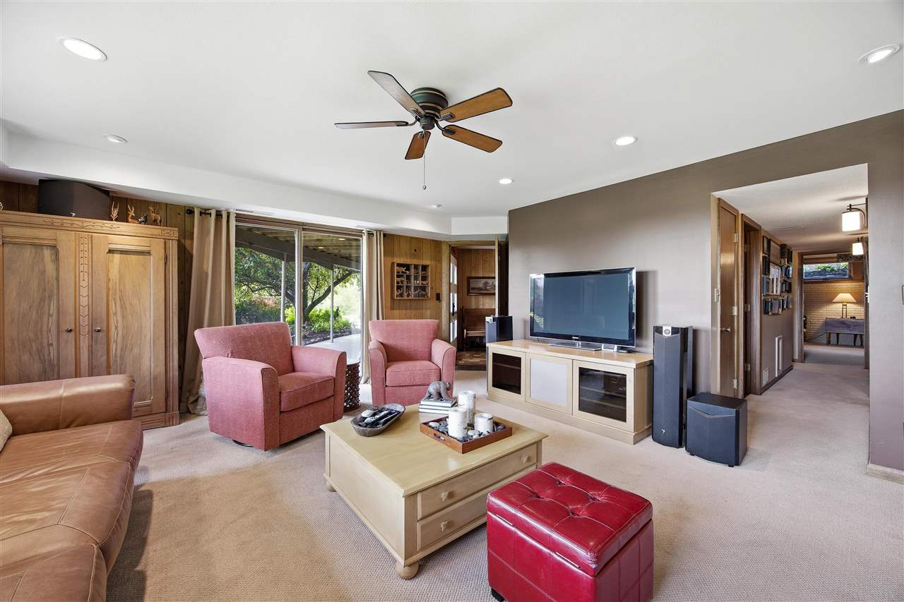 21 Fairview Knoll NE Iowa City IA 52240