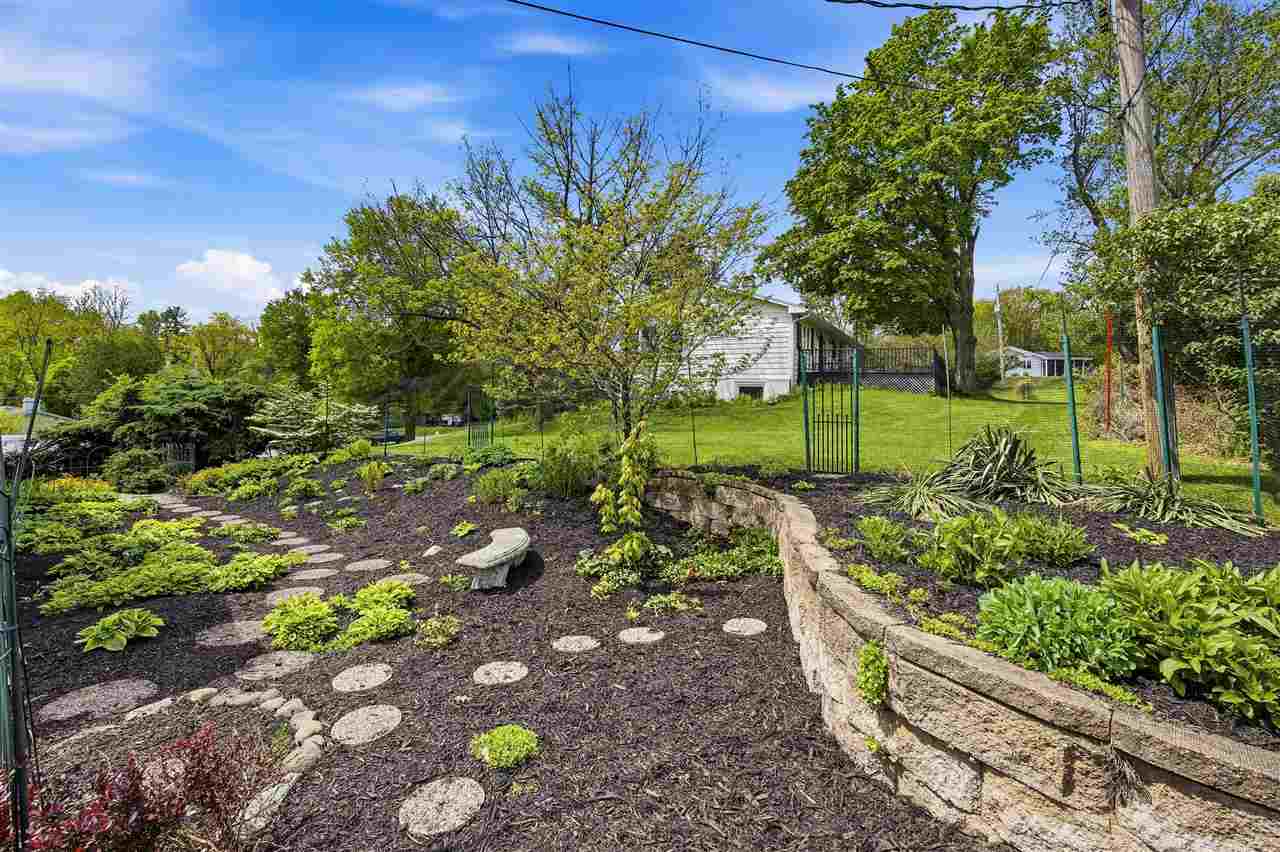 21 Fairview Knoll NE Iowa City IA 52240