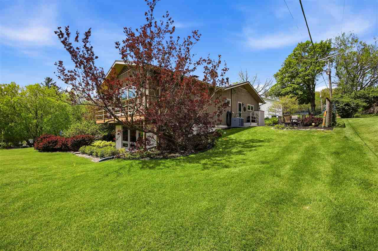 21 Fairview Knoll NE Iowa City IA 52240
