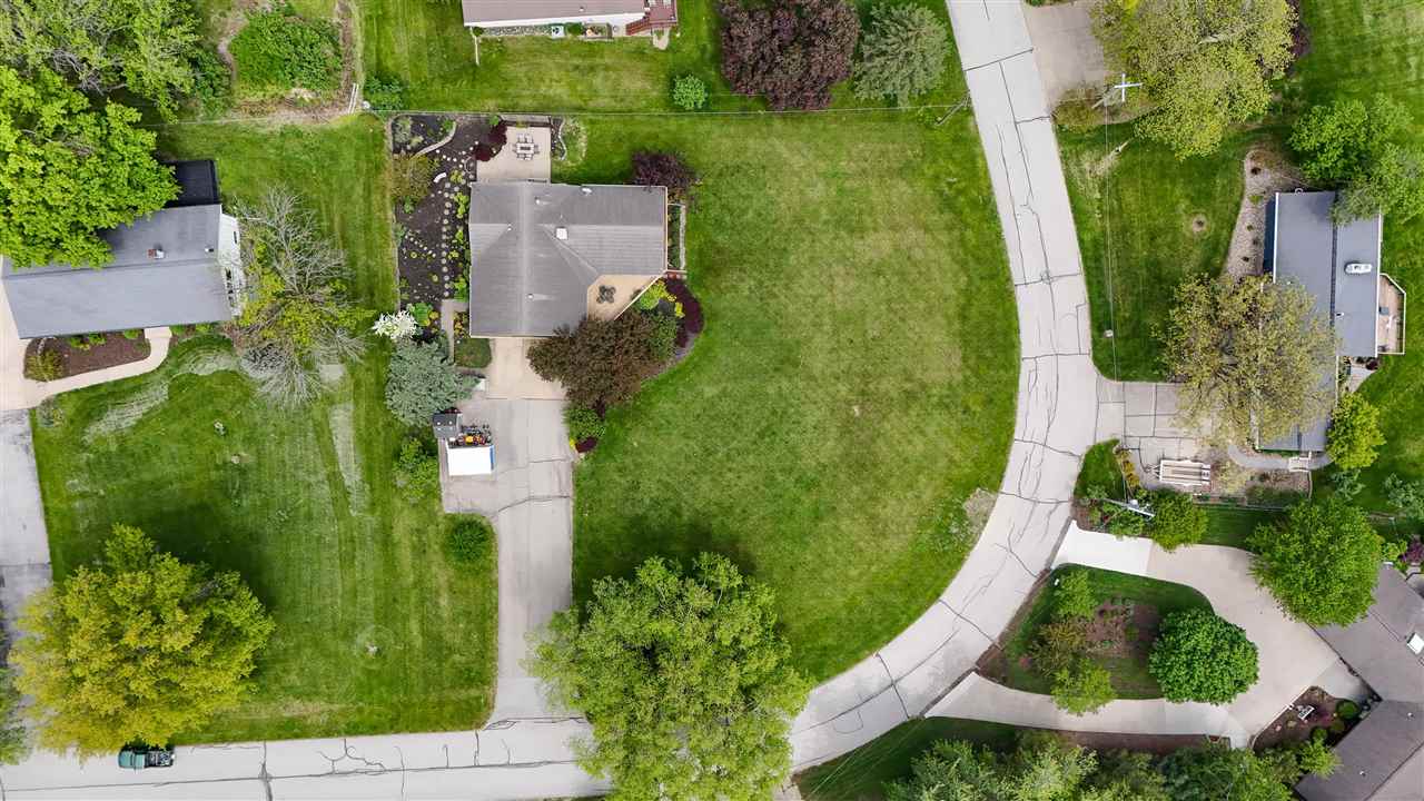 21 Fairview Knoll NE Iowa City IA 52240
