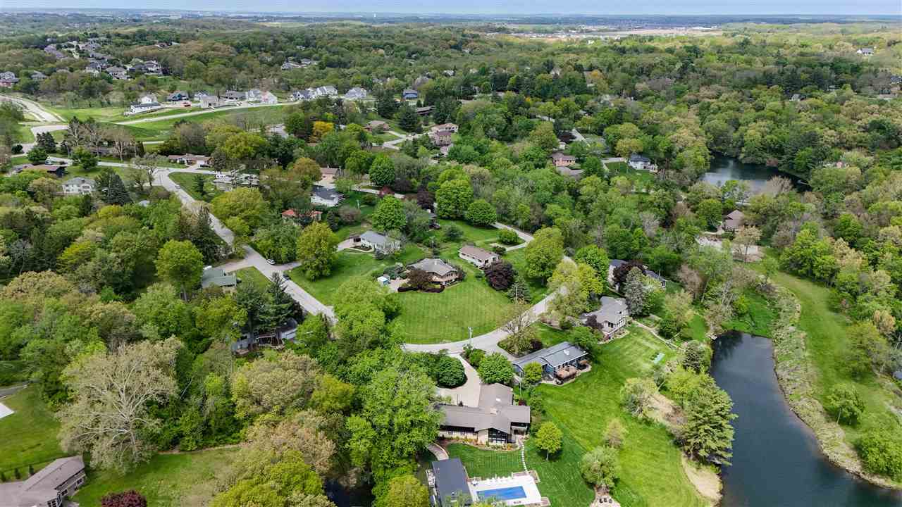 21 Fairview Knoll NE Iowa City IA 52240
