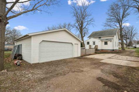 314 Main Street Center Point IA 52213