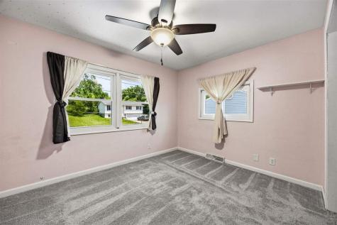 21 36th Avenue SW Cedar Rapids IA 52404