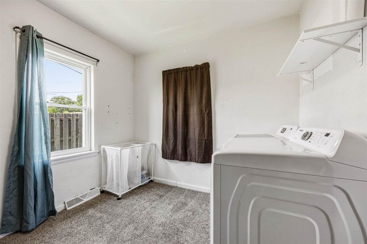 21 36th Avenue SW Cedar Rapids IA 52404