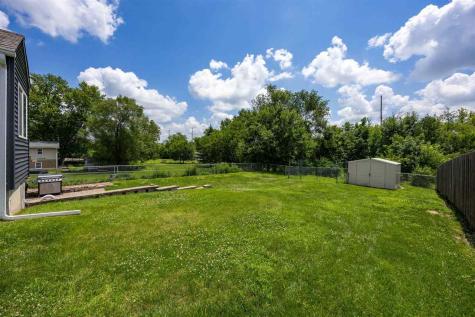 21 36th Avenue SW Cedar Rapids IA 52404