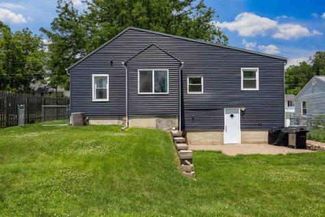 21 36th Avenue SW Cedar Rapids IA 52404