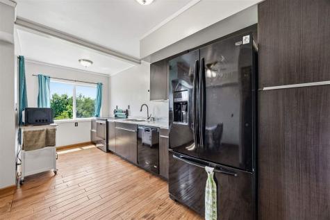 21 36th Avenue SW Cedar Rapids IA 52404