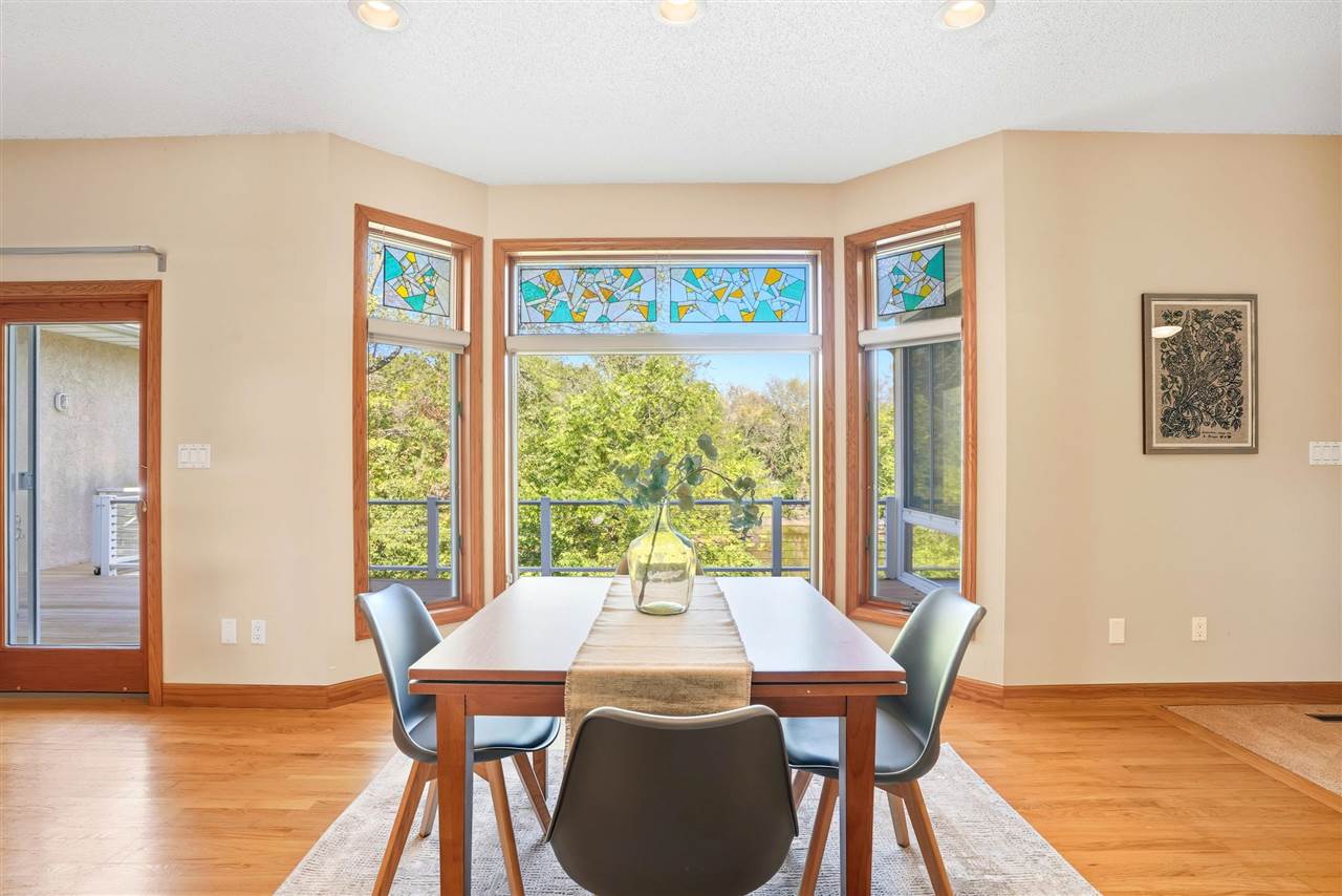 4672 Fox Lane NE Iowa City IA 52240