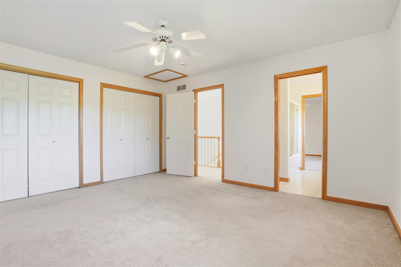 4672 Fox Lane NE Iowa City IA 52240