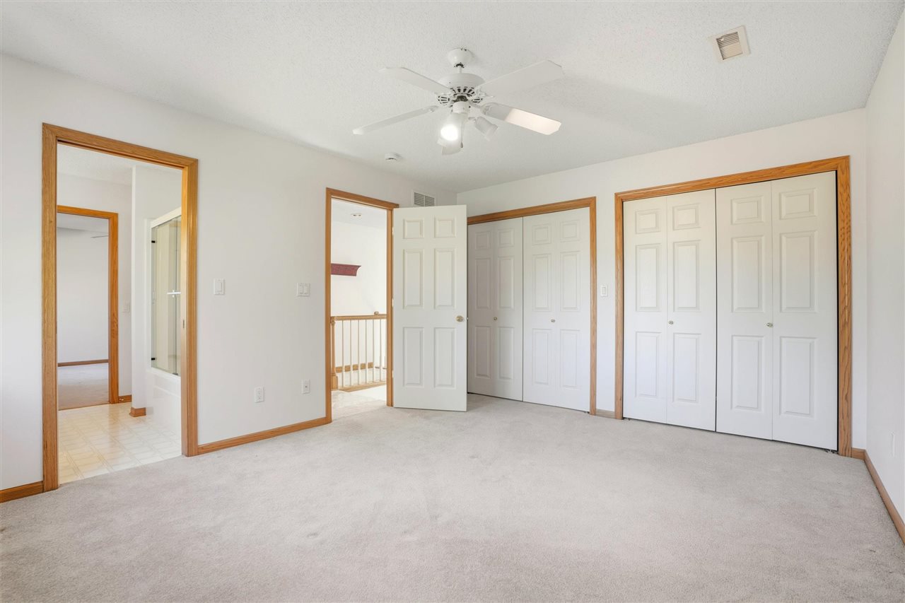 4672 Fox Lane NE Iowa City IA 52240