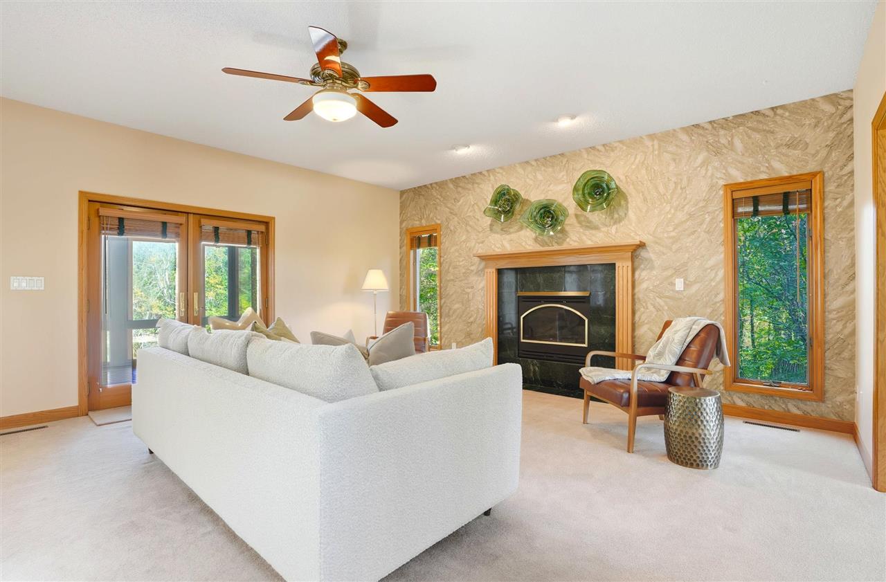 4672 Fox Lane NE Iowa City IA 52240