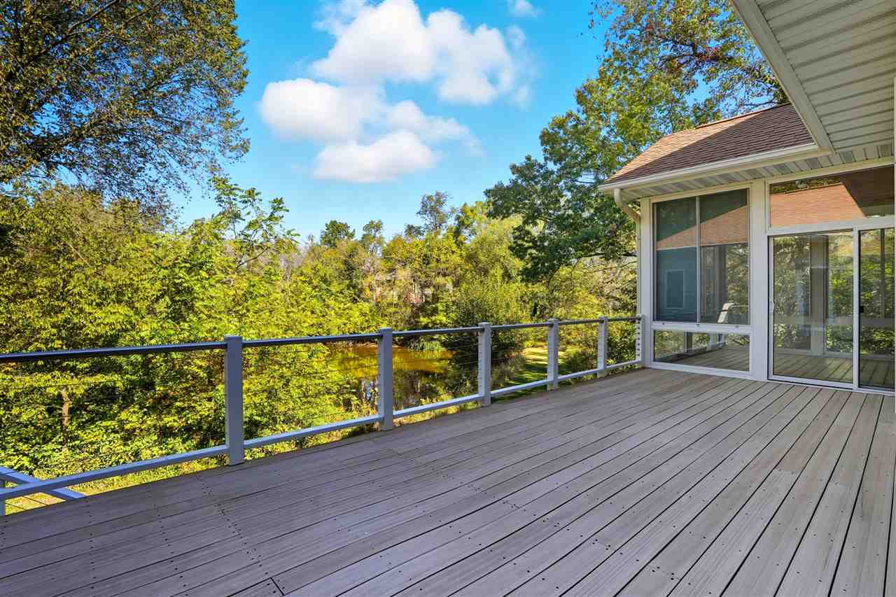 4672 Fox Lane NE Iowa City IA 52240