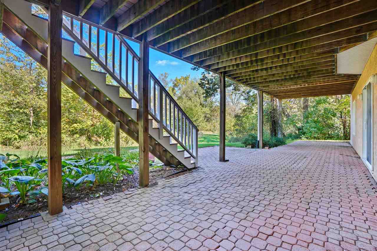 4672 Fox Lane NE Iowa City IA 52240