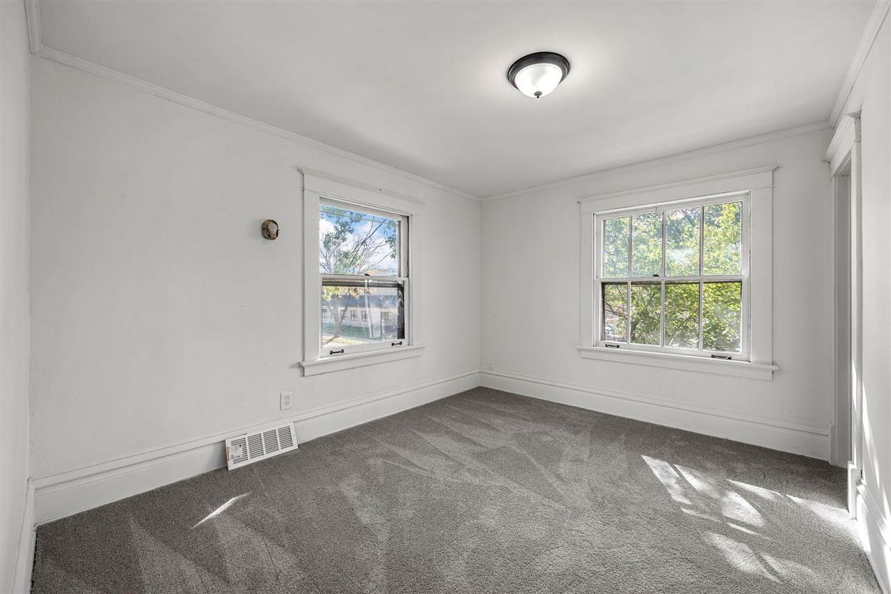 1703 A Avenue NE Cedar Rapids IA 52402