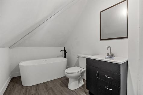 1703 A Avenue NE Cedar Rapids IA 52402