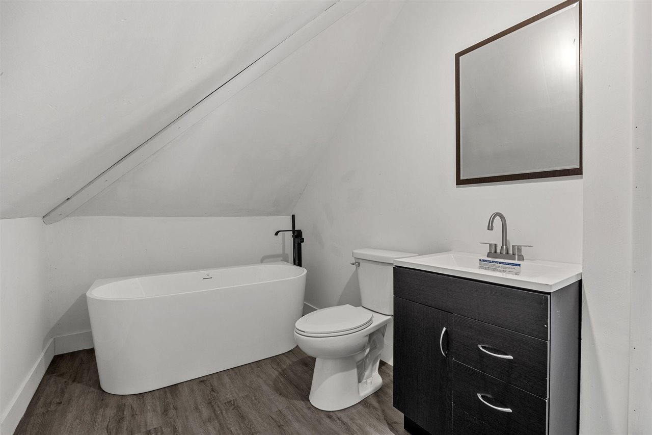1703 A Avenue NE Cedar Rapids IA 52402