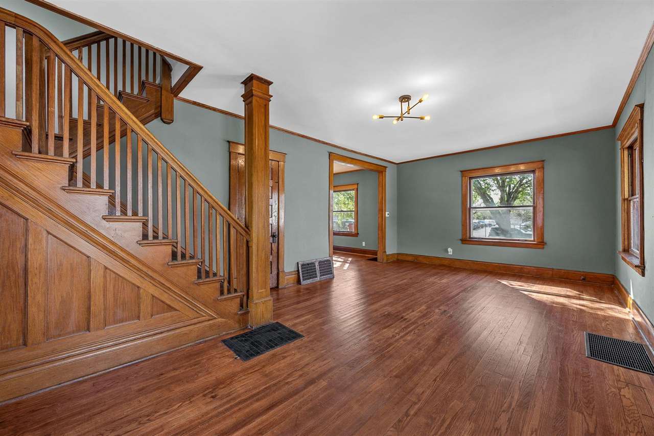 1703 A Avenue NE Cedar Rapids IA 52402