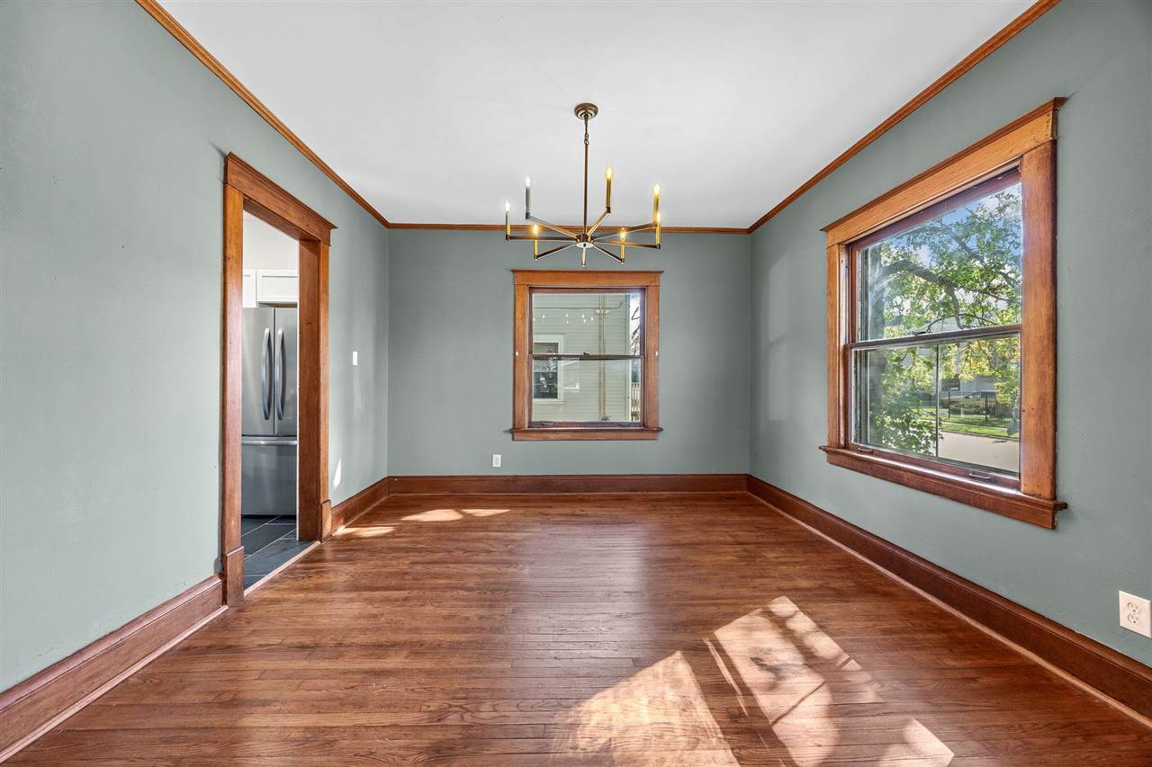 1703 A Avenue NE Cedar Rapids IA 52402