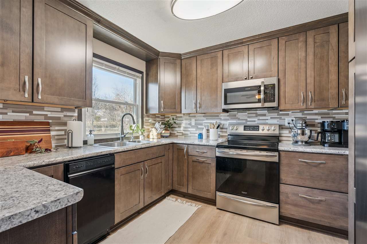 1525 N Avenue NW Cedar Rapids IA 52405