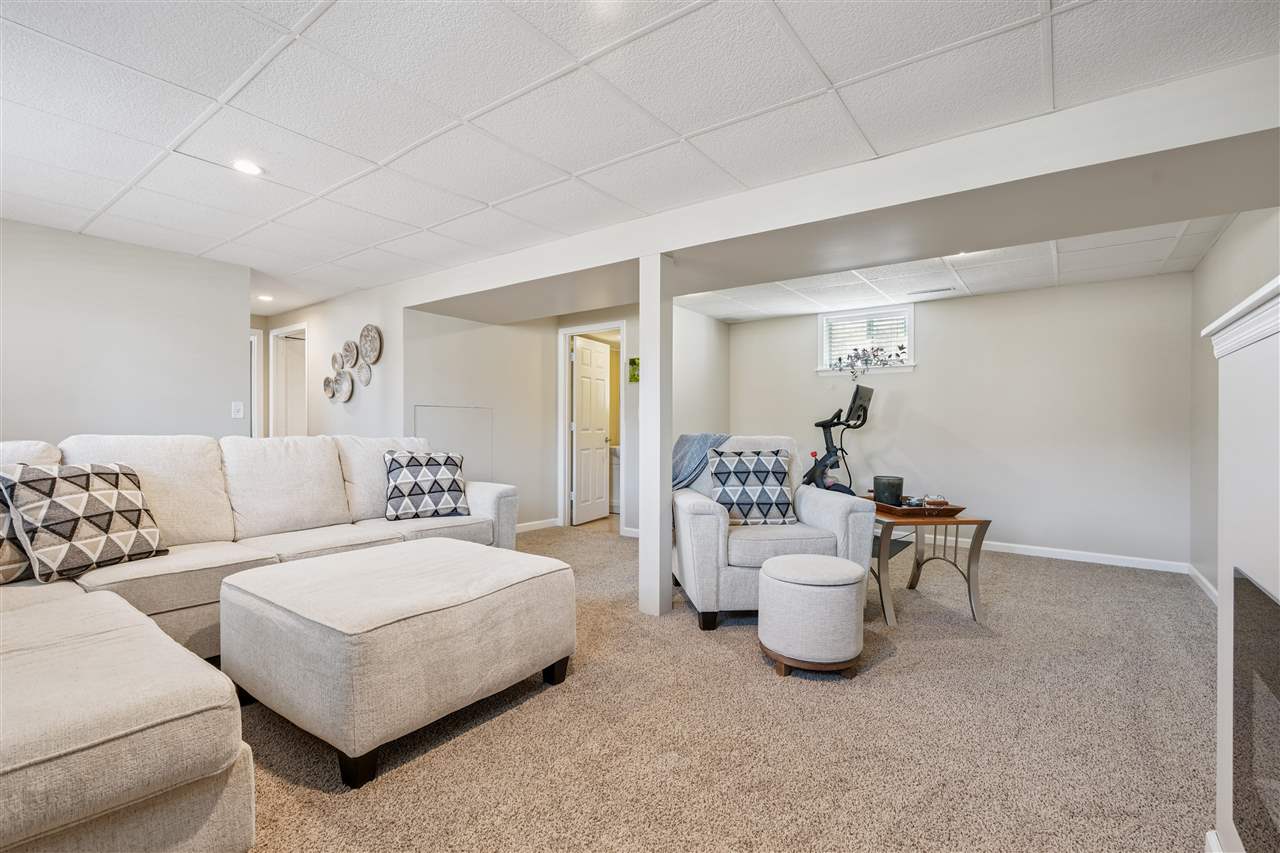 1525 N Avenue NW Cedar Rapids IA 52405