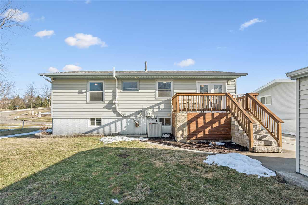 1525 N Avenue NW Cedar Rapids IA 52405