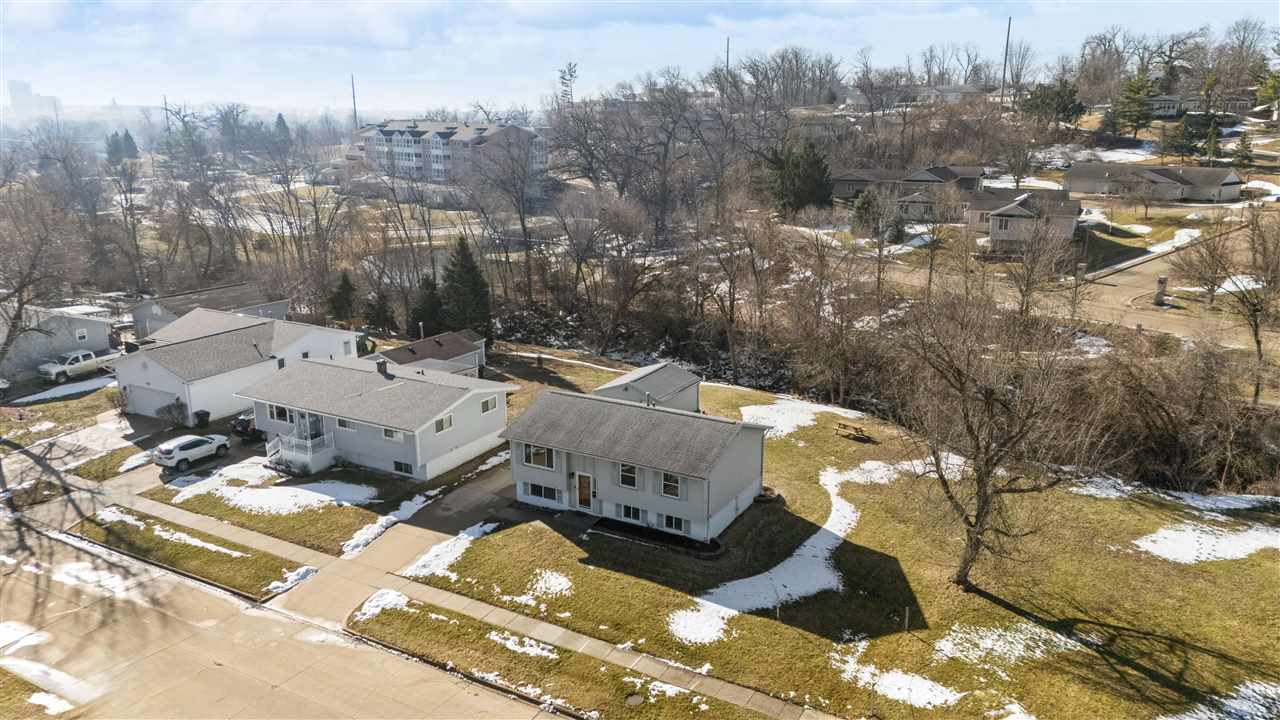 1525 N Avenue NW Cedar Rapids IA 52405