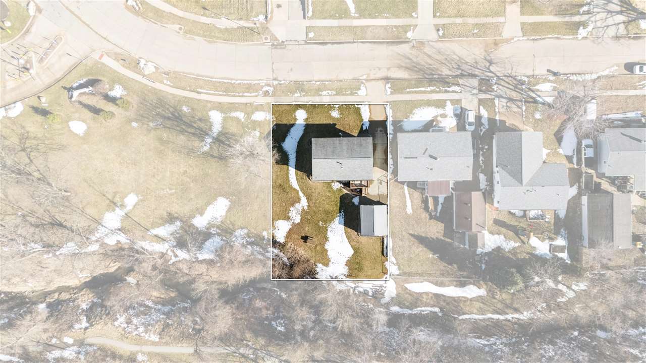 1525 N Avenue NW Cedar Rapids IA 52405