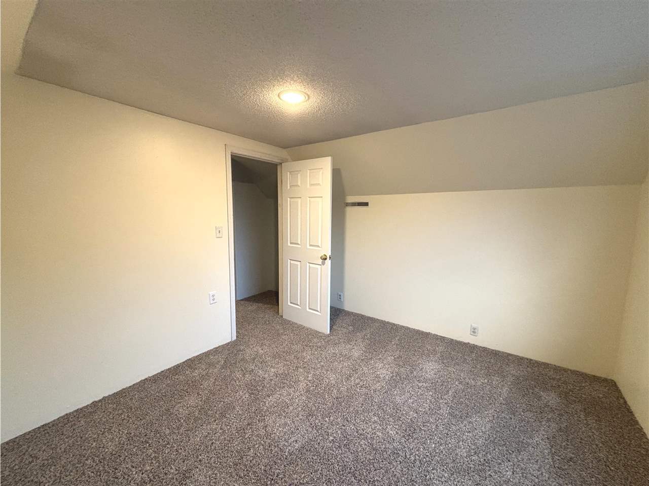 3312 G Avenue NW Cedar Rapids IA 52405