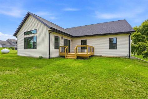 1997 Alex Way SW Oxford IA 52322