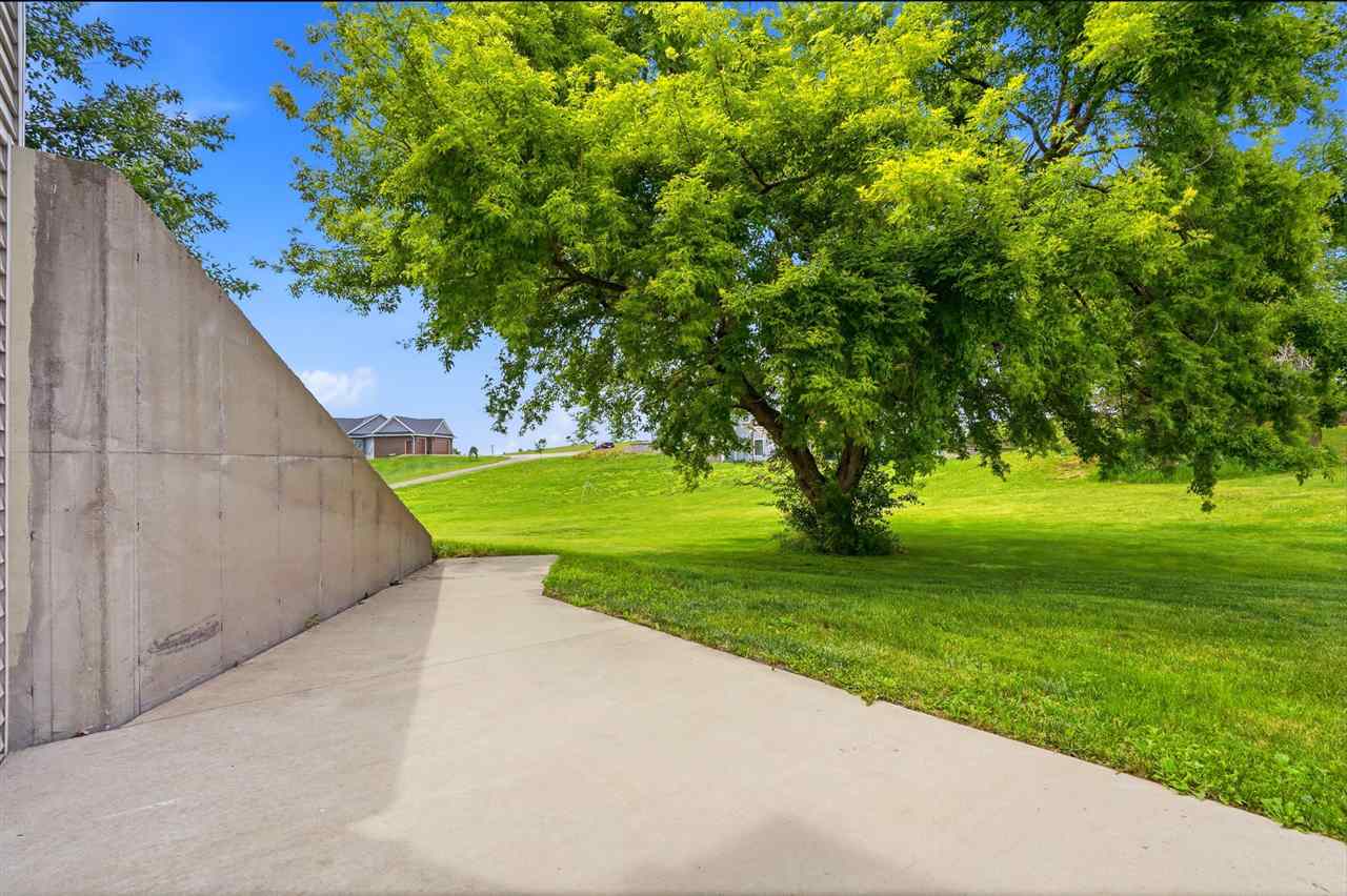 1997 Alex Way SW Oxford IA 52322