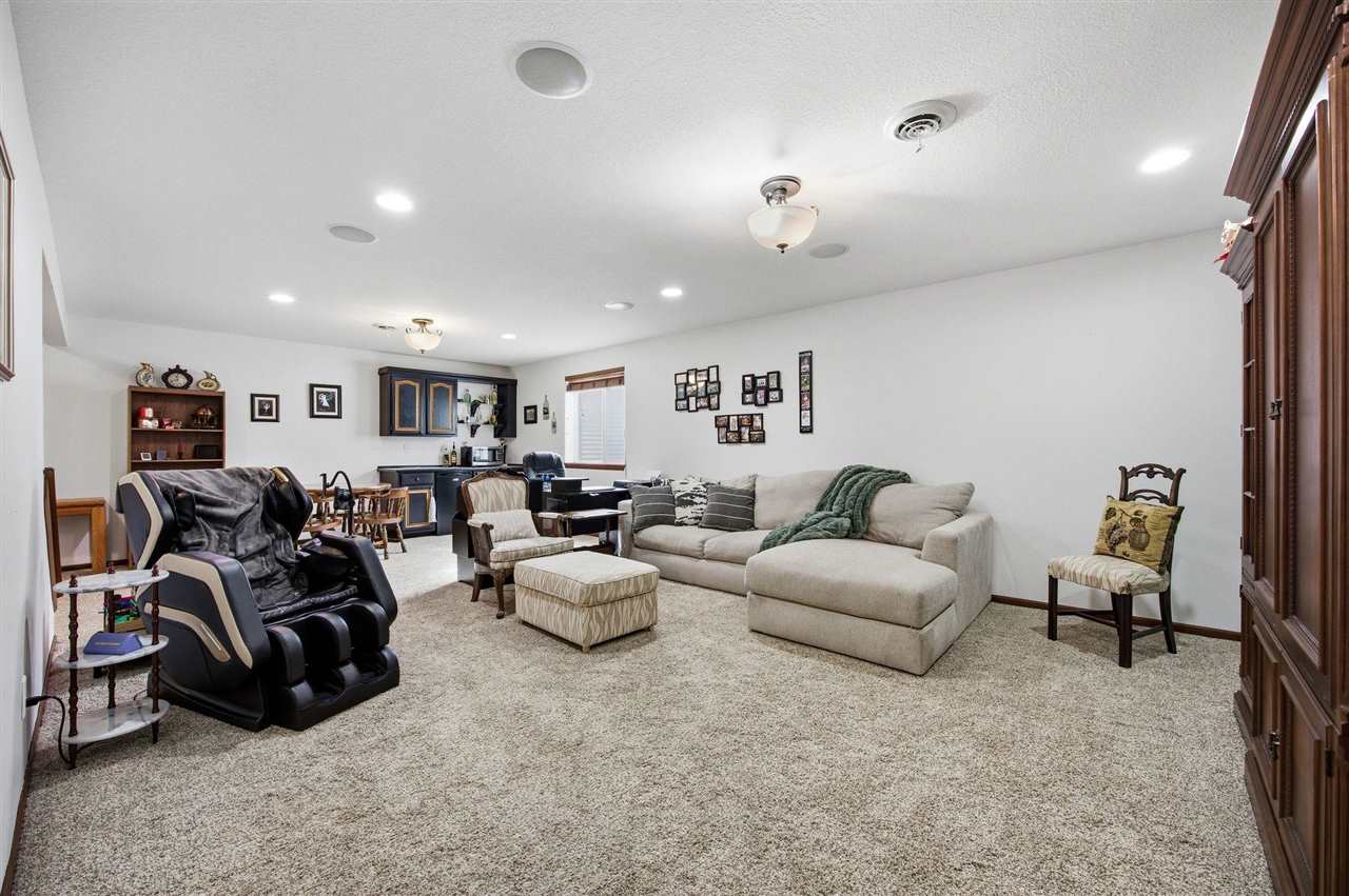 765 Berkshire Lane North Liberty IA 52317