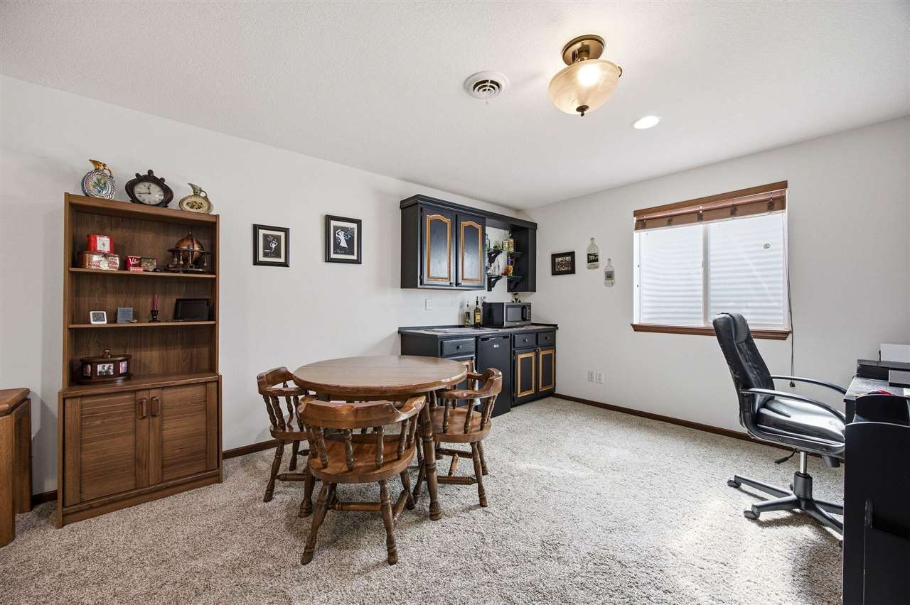 765 Berkshire Lane North Liberty IA 52317