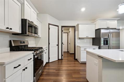 915 Prairie View Drive West Branch IA 52358