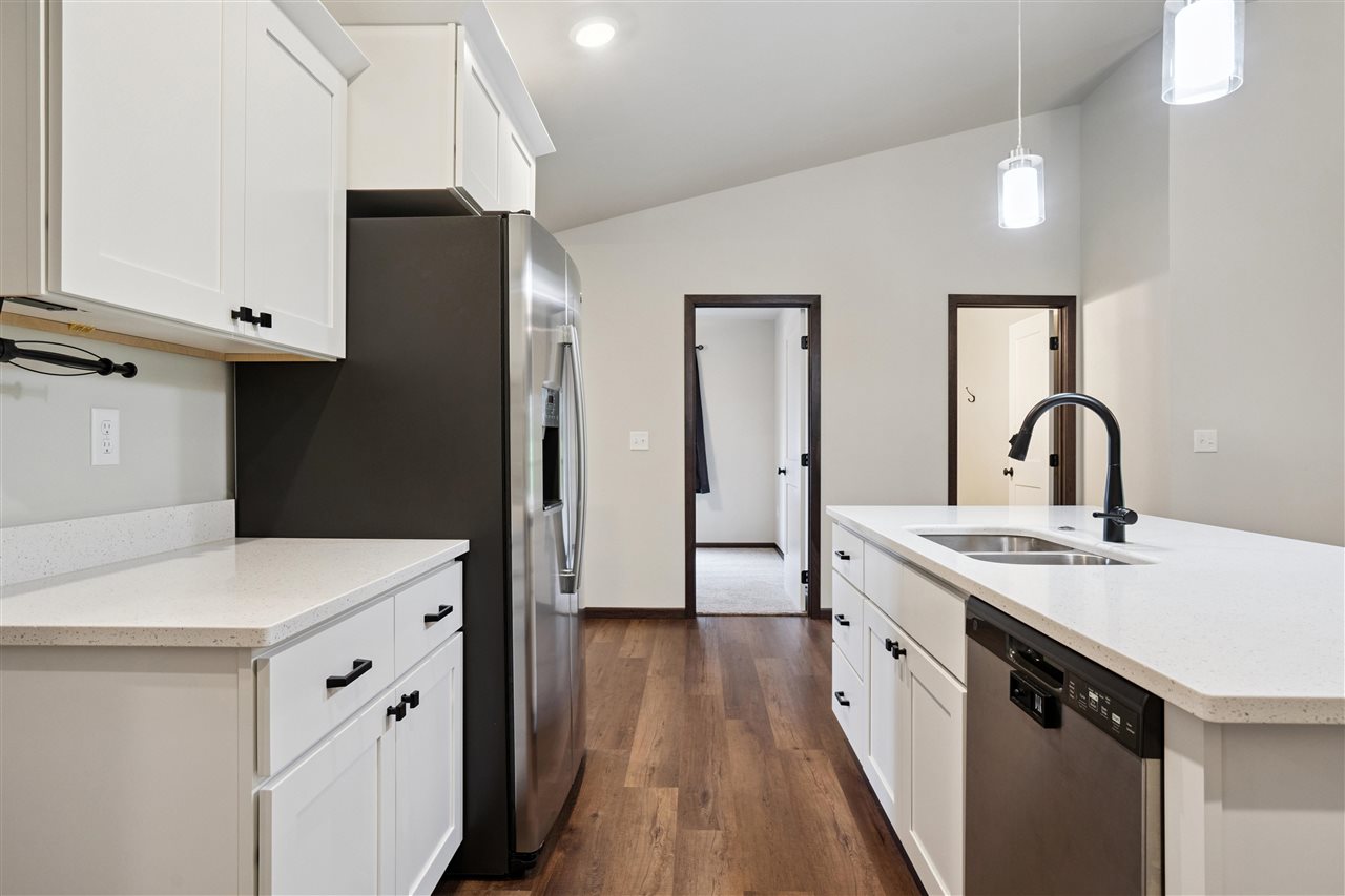 915 Prairie View Drive West Branch IA 52358