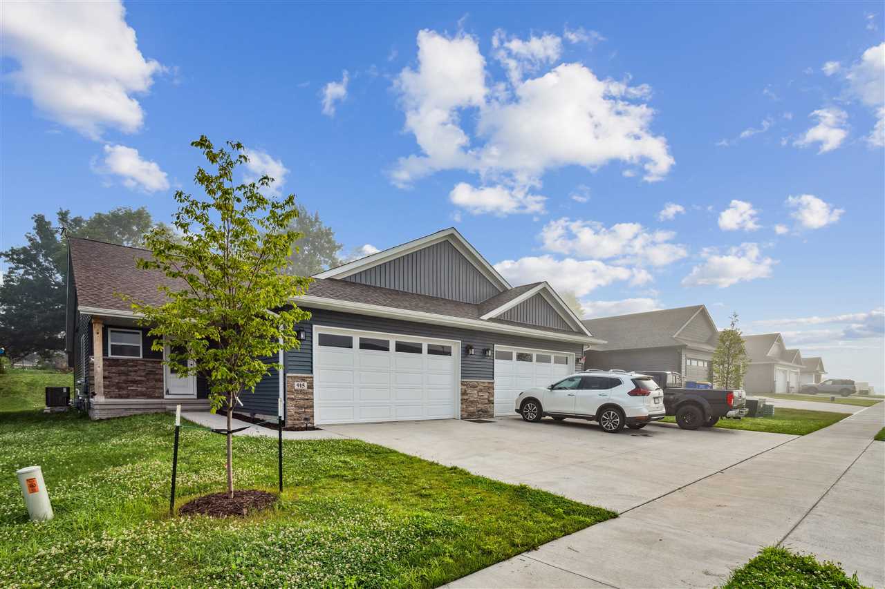 915 Prairie View Drive West Branch IA 52358