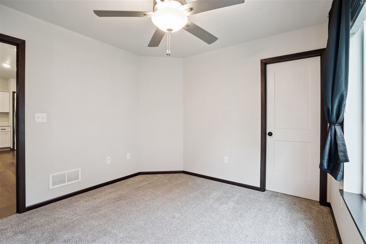 915 Prairie View Drive West Branch IA 52358