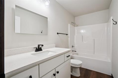 915 Prairie View Drive West Branch IA 52358