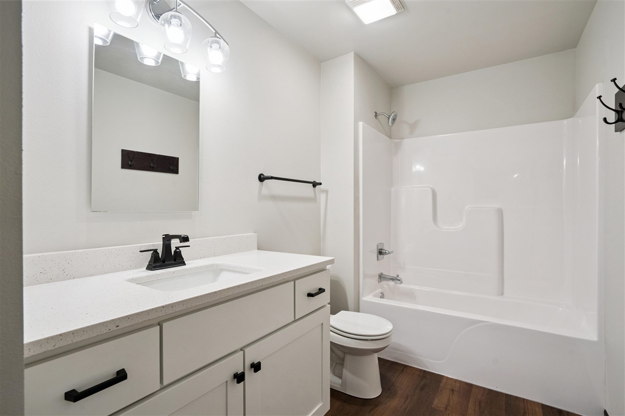 915 Prairie View Drive West Branch IA 52358