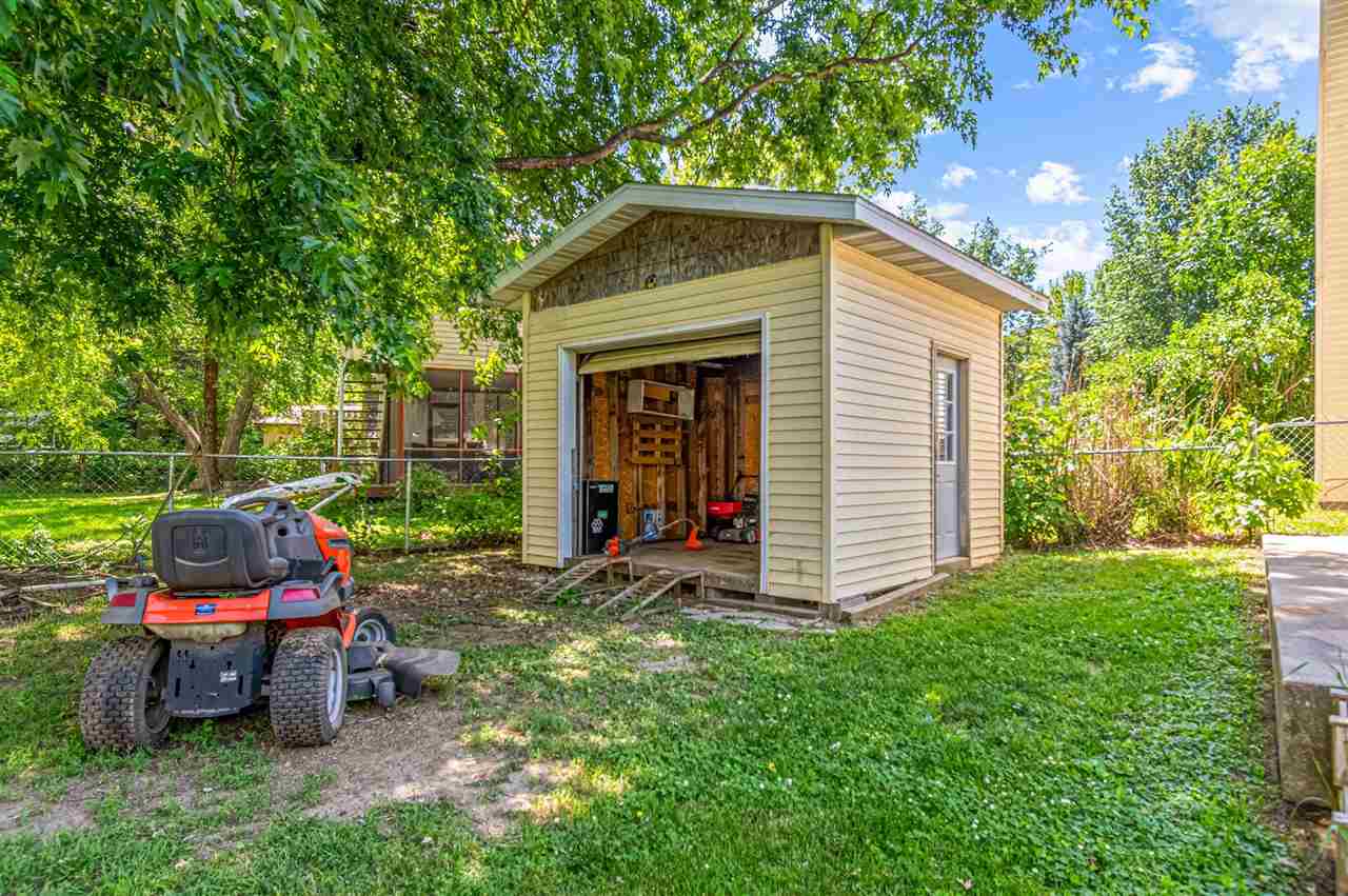 1156 Briar Drive Iowa City IA 52240