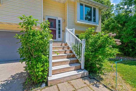 1156 Briar Drive Iowa City IA 52240